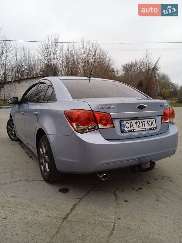 Седан Chevrolet Cruze 2010 в Богуславе