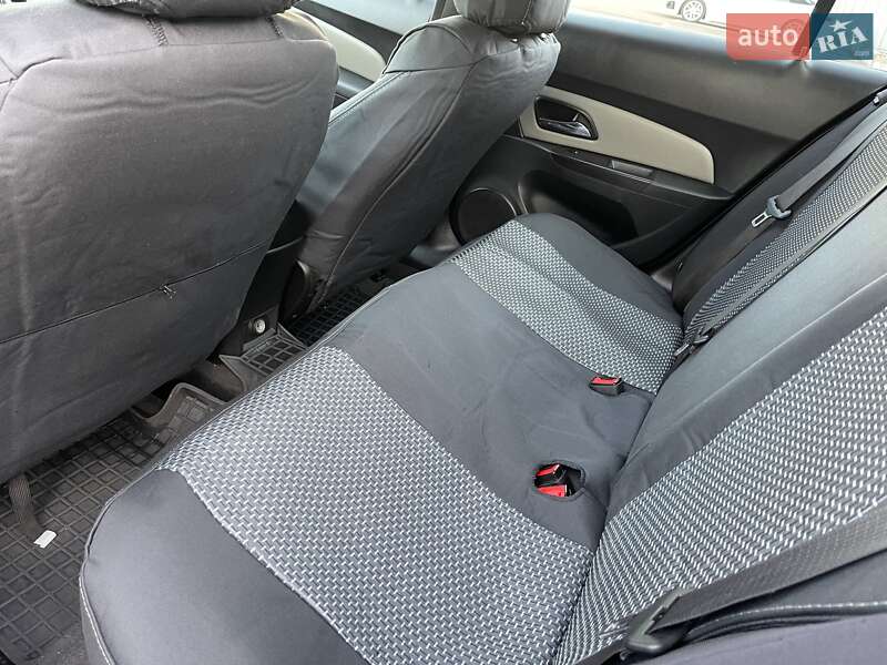 Седан Chevrolet Cruze 2014 в Киеве