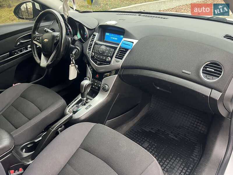 Седан Chevrolet Cruze 2013 в Сумах