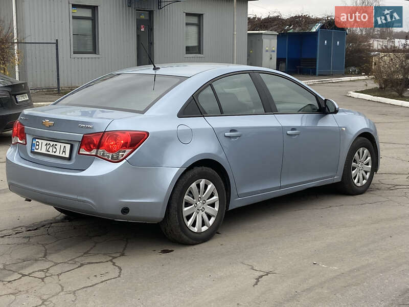 Седан Chevrolet Cruze 2009 в Полтаве фото 5 Седан Chevrolet Cruze 2009 в Полтаве