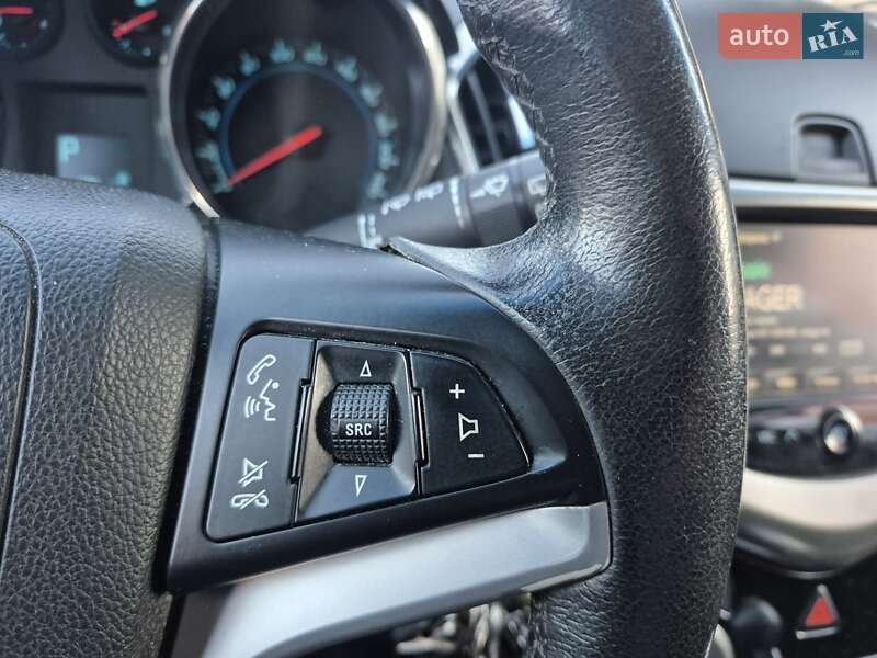 Универсал Chevrolet Cruze 2013 в Ровно фото 19 Универсал Chevrolet Cruze 2013 в Ровно