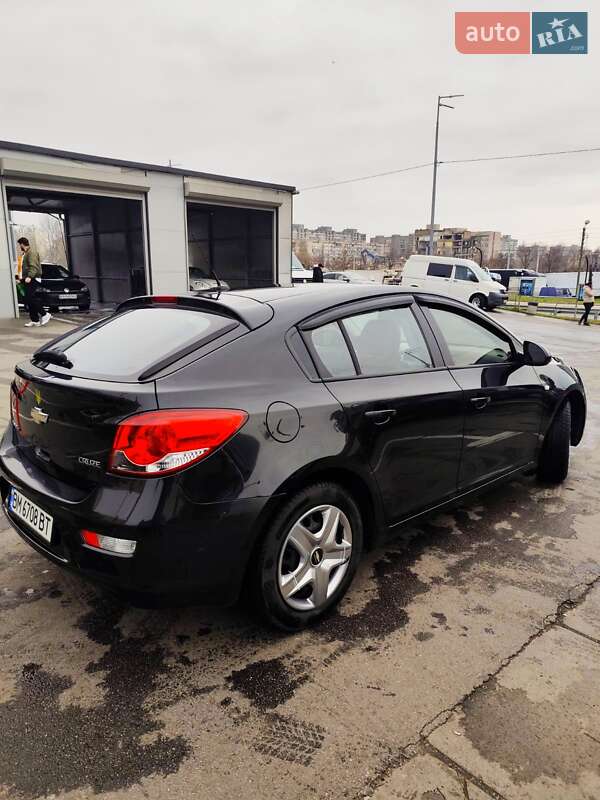 Хэтчбек Chevrolet Cruze 2012 в Киеве фото 3 Хэтчбек Chevrolet Cruze 2012 в Киеве