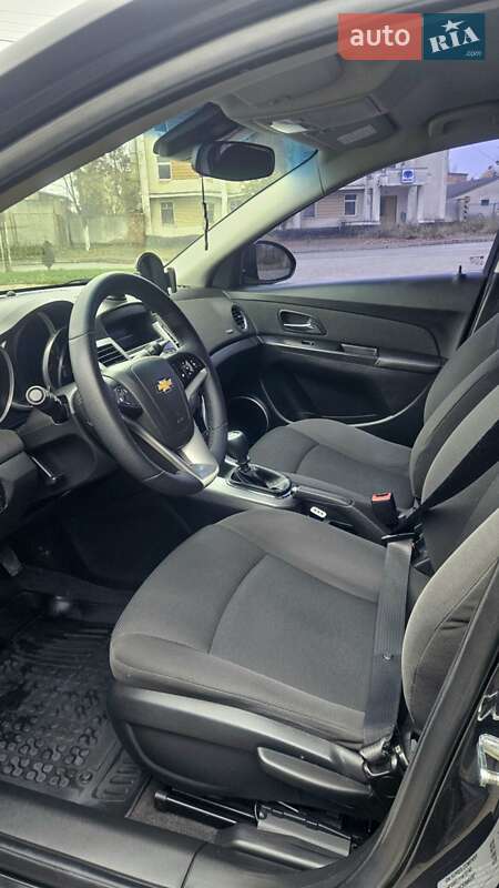 Седан Chevrolet Cruze 2012 в Чернівцях