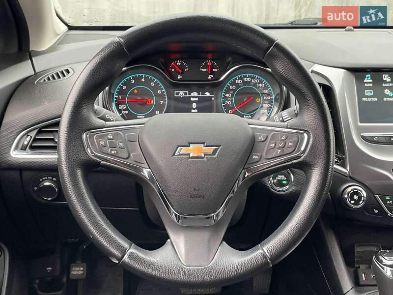 Седан Chevrolet Cruze 2016 в Києві
