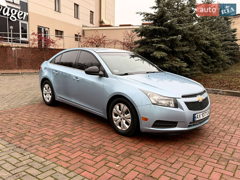Седан Chevrolet Cruze 2011 в Харькове