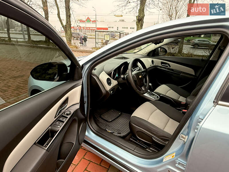 Седан Chevrolet Cruze 2011 в Харькове