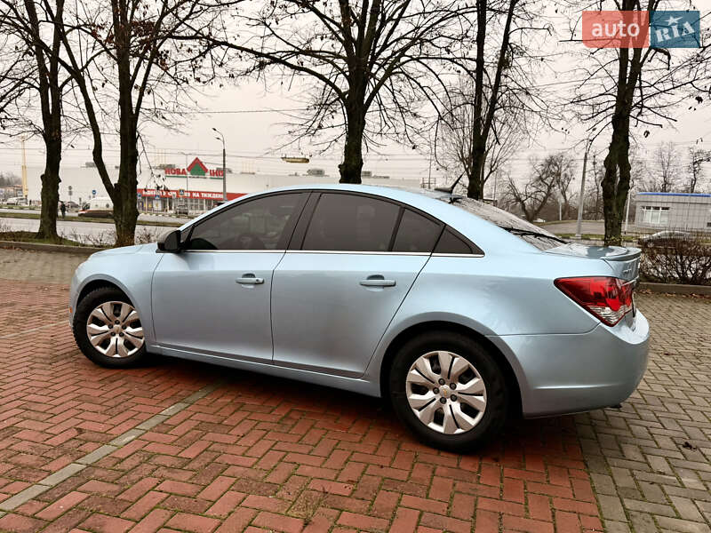 Седан Chevrolet Cruze 2011 в Харькове