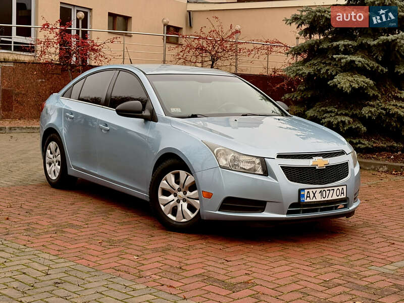 Седан Chevrolet Cruze 2011 в Харькове