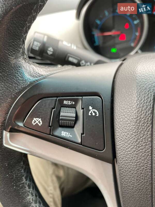 Седан Chevrolet Cruze 2010 в Киеве