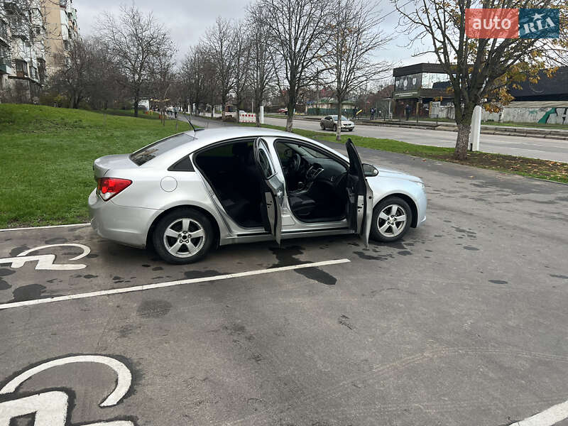 Седан Chevrolet Cruze 2015 в Одессе фото 4 Седан Chevrolet Cruze 2015 в Одессе