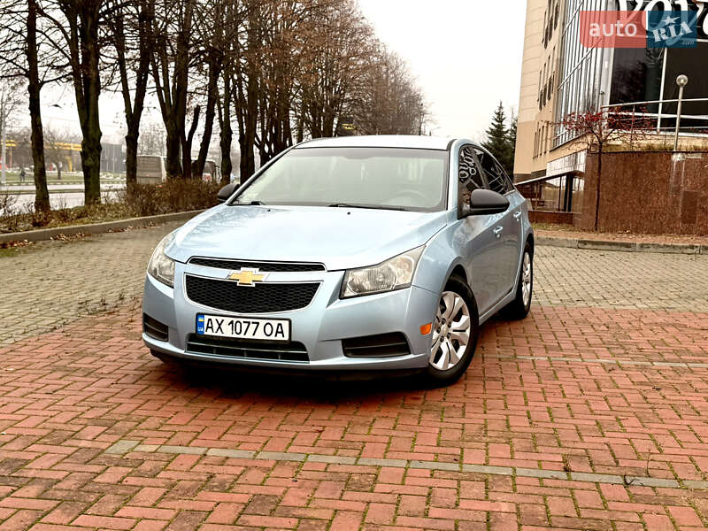 Седан Chevrolet Cruze 2011 в Харькове фото 2 Седан Chevrolet Cruze 2011 в Харькове