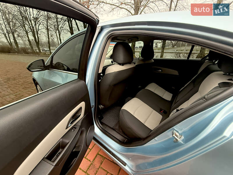 Седан Chevrolet Cruze 2011 в Харькове фото 30 Седан Chevrolet Cruze 2011 в Харькове