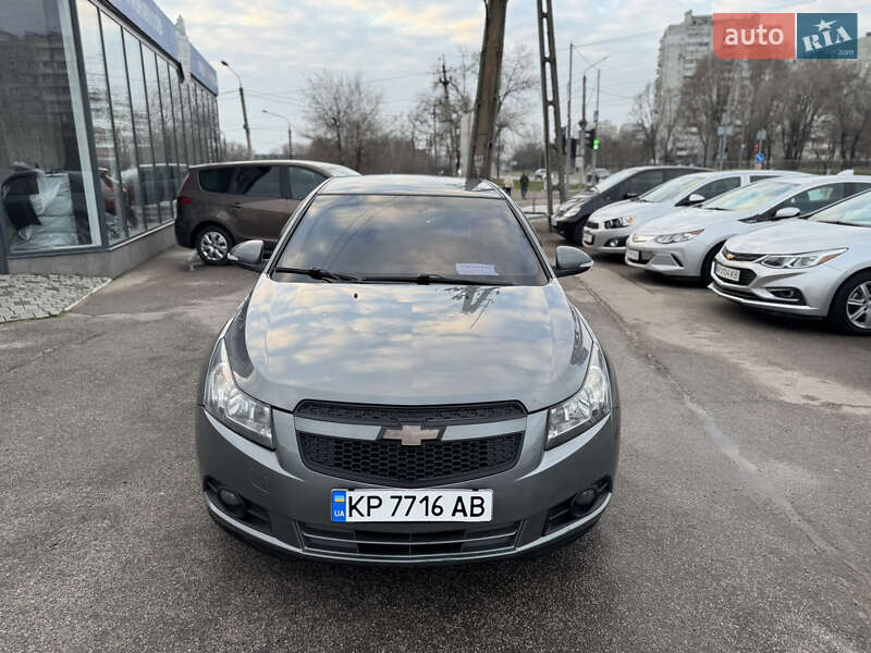 Седан Chevrolet Cruze 2009 в Запорожье фото 2 Седан Chevrolet Cruze 2009 в Запорожье