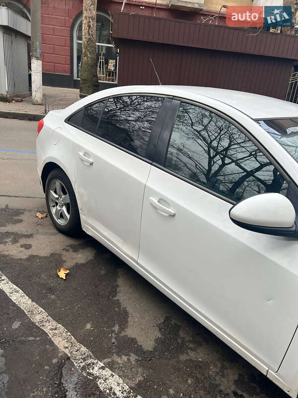 Седан Chevrolet Cruze 2010 в Миколаєві