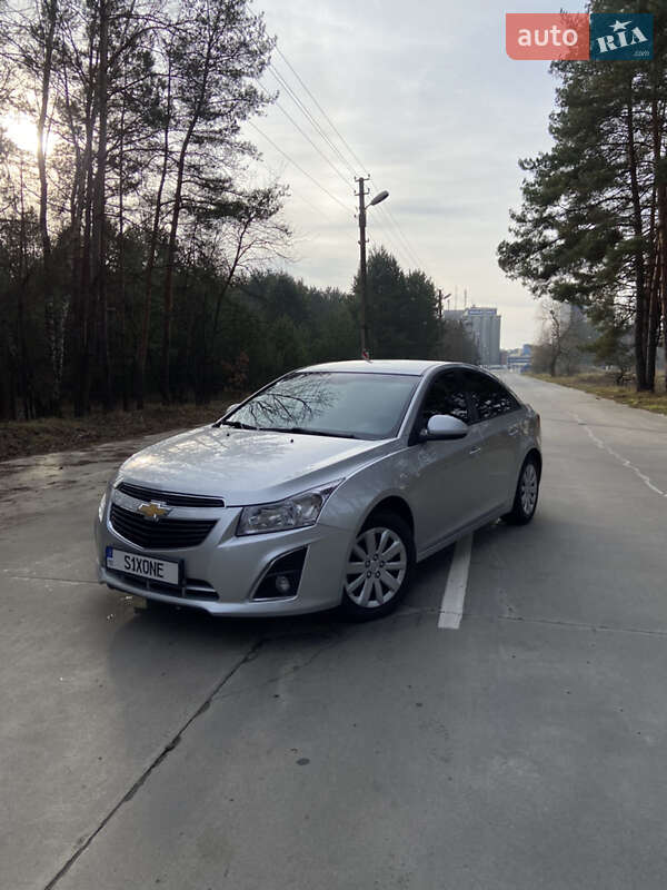 Седан Chevrolet Cruze 2012 в Шепетівці