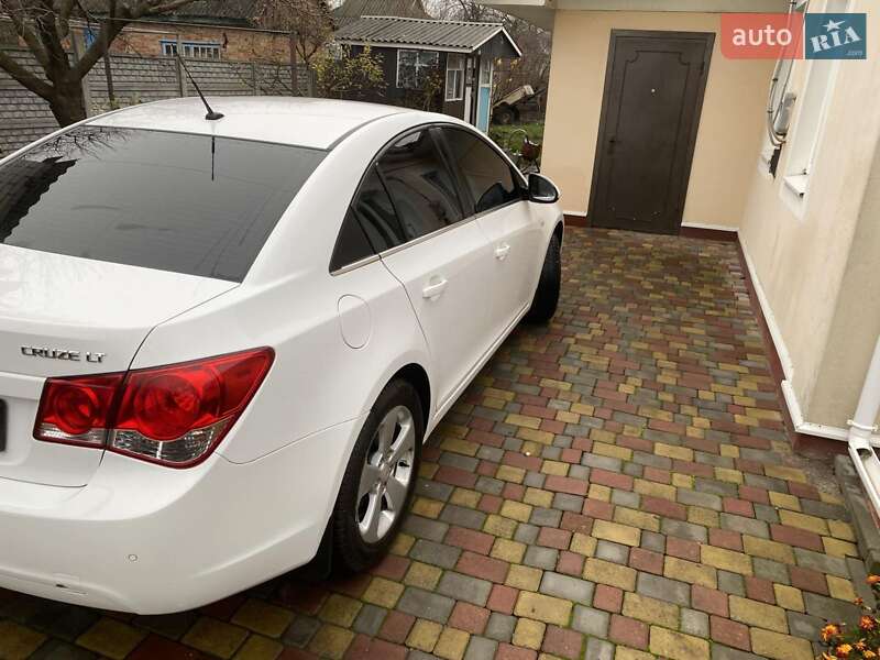 Седан Chevrolet Cruze 2010 в Кременчуге