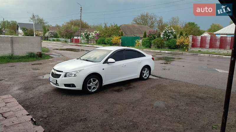 Седан Chevrolet Cruze 2012 в Києві