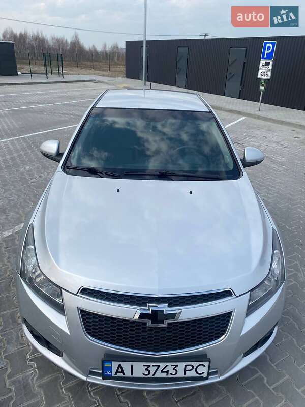 Седан Chevrolet Cruze 2011 в Бучі