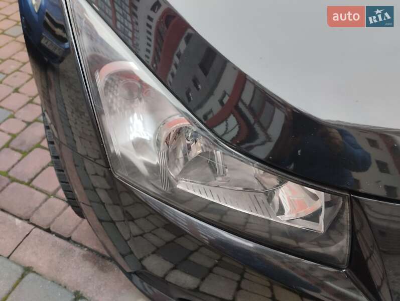 Седан Chevrolet Cruze 2012 в Івано-Франківську