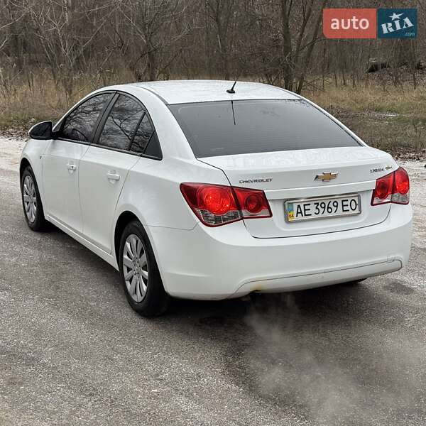Седан Chevrolet Cruze 2011 в Дніпрі