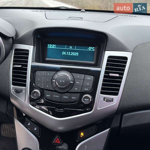 Седан Chevrolet Cruze 2011 в Дніпрі