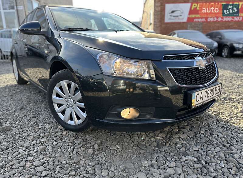Седан Chevrolet Cruze 2010 в Смілі