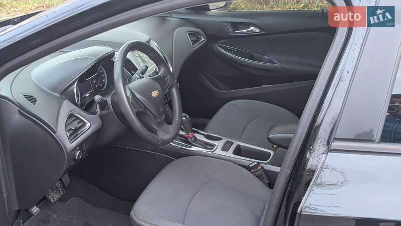 Седан Chevrolet Cruze 2017 в Рівному