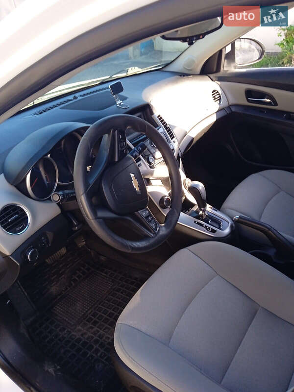 Седан Chevrolet Cruze 2015 в Кременчуці фото 3 Седан Chevrolet Cruze 2015 в Кременчуці