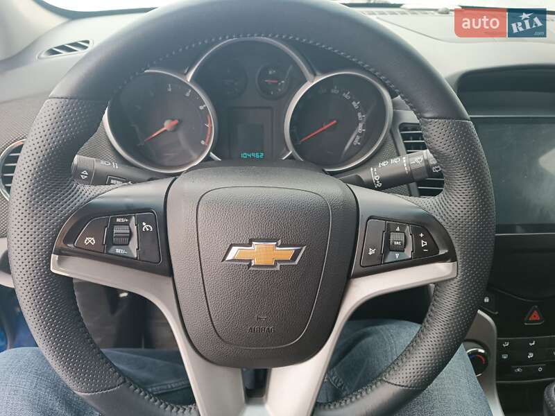 Хэтчбек Chevrolet Cruze 2011 в Полтаве