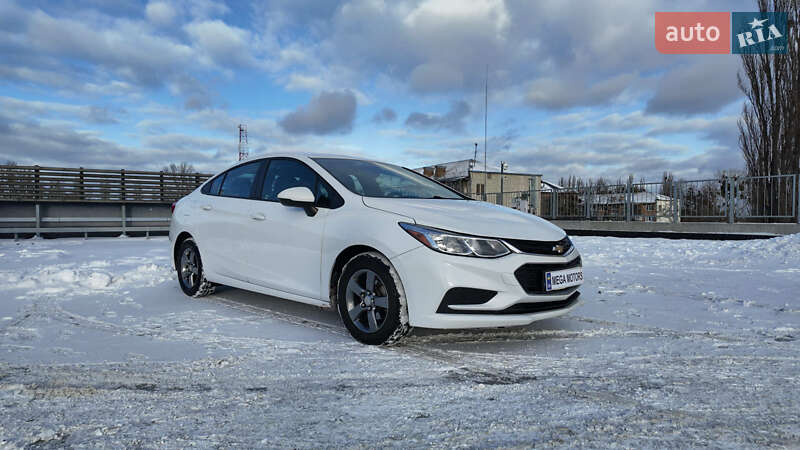 Седан Chevrolet Cruze 2017 в Киеве