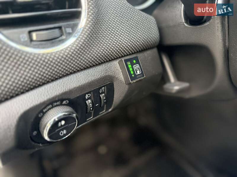 Седан Chevrolet Cruze 2012 в Нововолинську