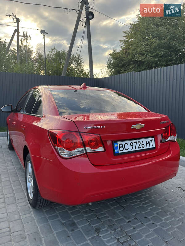 Седан Chevrolet Cruze 2010 в Дрогобичі