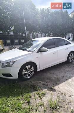 Седан Chevrolet Cruze 2012 в Львове