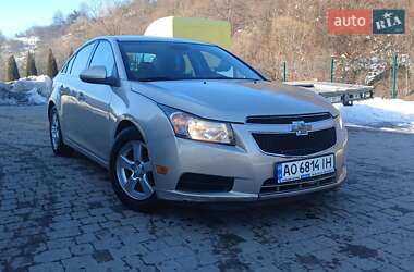 Седан Chevrolet Cruze 2012 в Воловце