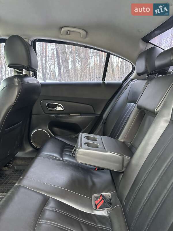 Седан Chevrolet Cruze 2011 в Харькове