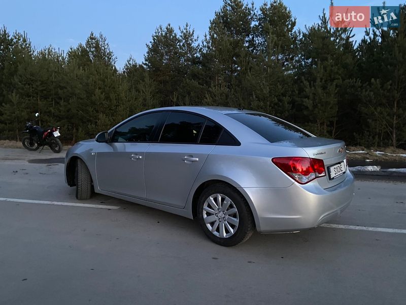 Седан Chevrolet Cruze 2012 в Славуте