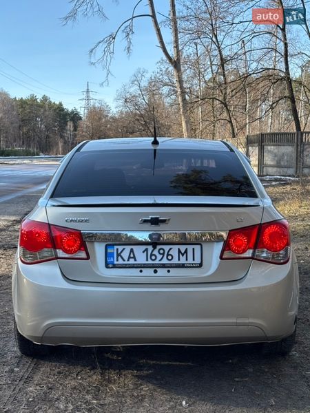 Седан Chevrolet Cruze 2014 в Чернигове