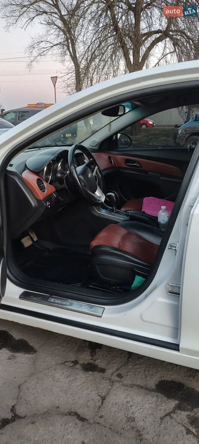 2011 Chevrolet Cruze - мініатюра 17