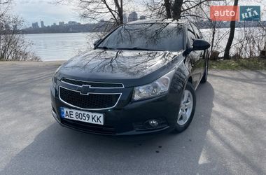 Седан Chevrolet Cruze 2009 в Днепре