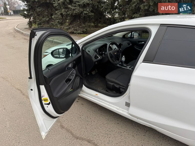 Седан Chevrolet Cruze 2016 в Киеве