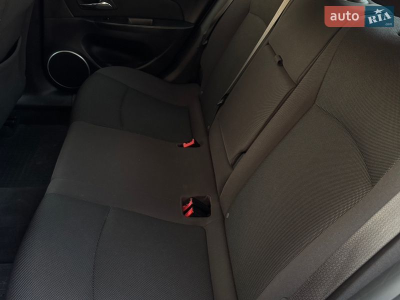 Седан Chevrolet Cruze 2011 в Житомире