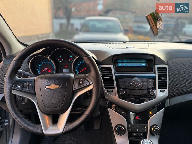 Седан Chevrolet Cruze 2011 в Житомире