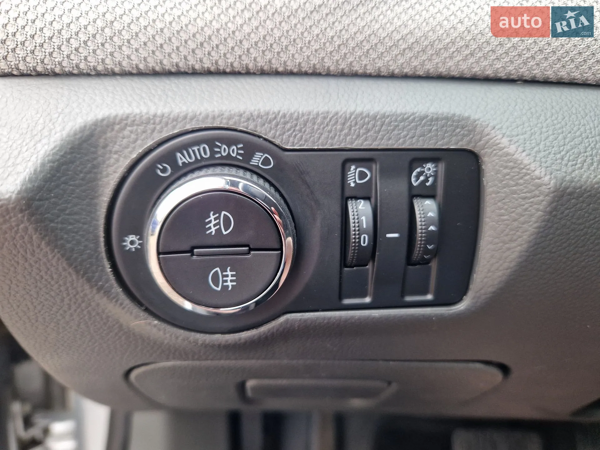 2010 Chevrolet Cruze - мініатюра 48