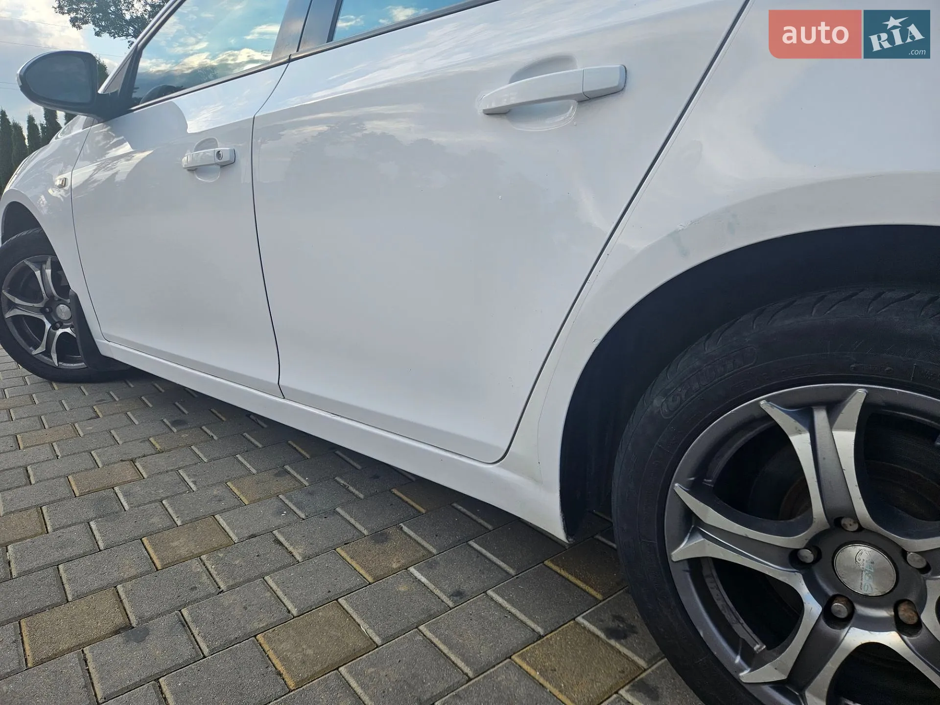 2010 Chevrolet Cruze - мініатюра 13