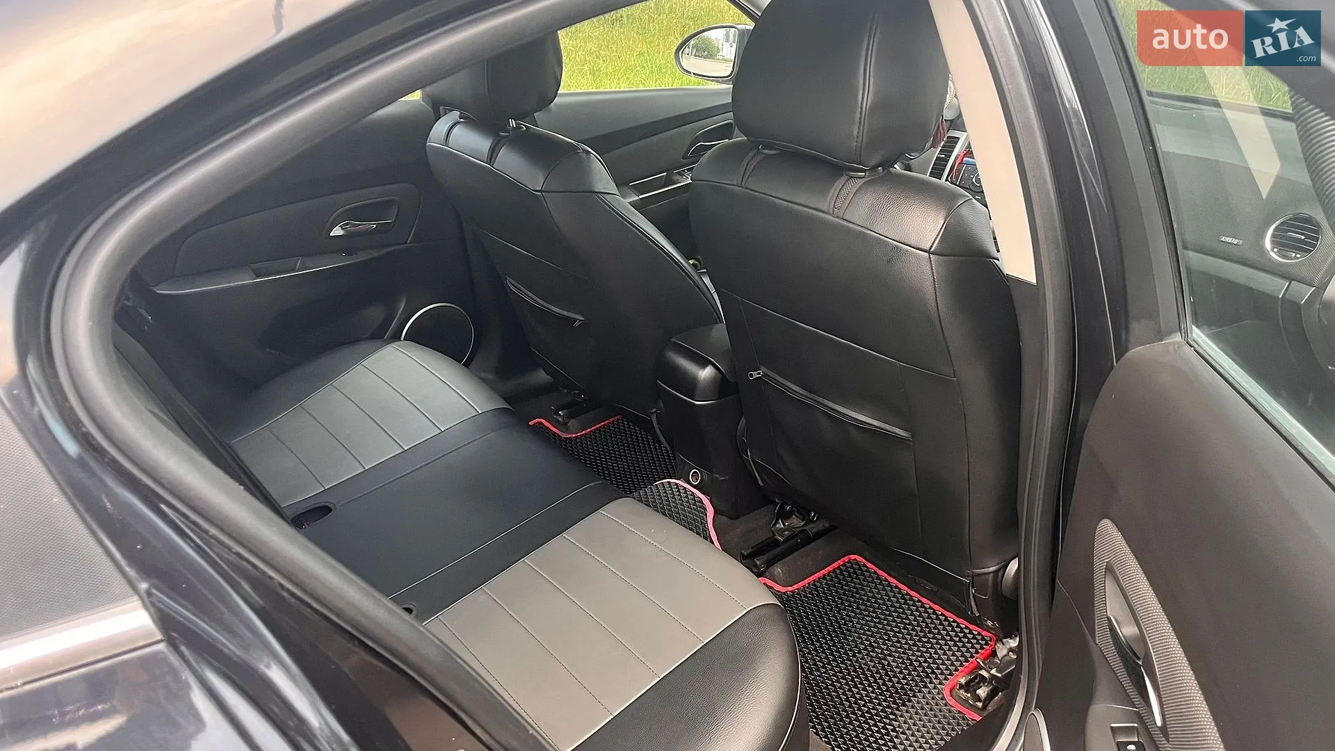 2012 Chevrolet Cruze - мініатюра 12