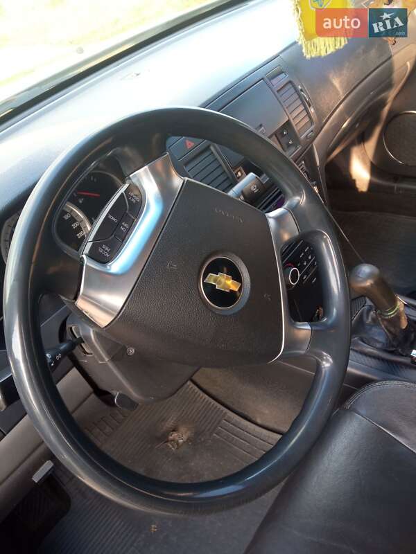 Седан Chevrolet Epica 2008 в Мукачевому