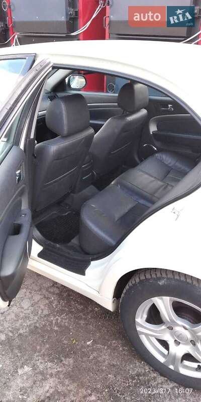 Седан Chevrolet Epica 2008 в Житомире