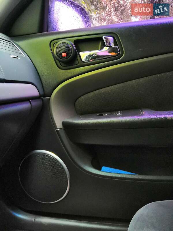 Седан Chevrolet Epica 2008 в Львові