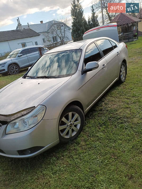 Седан Chevrolet Epica 2009 в Львові