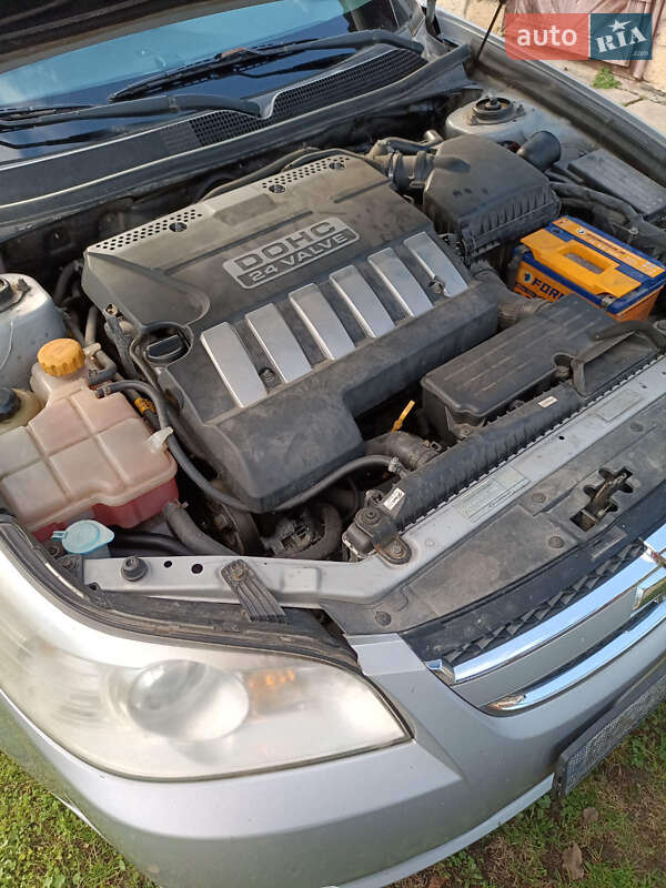 Седан Chevrolet Epica 2009 в Львові